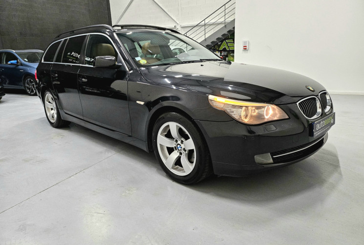 BMW Série 5 525IA LCI 3.0 218 cv touring sport luxe / toit pano / attelage