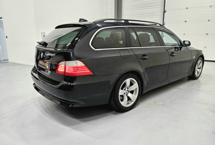 BMW Série 5 525IA LCI 3.0 218 cv touring sport luxe / toit pano / attelage