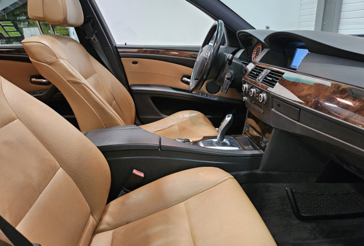 BMW Série 5 525IA LCI 3.0 218 cv touring sport luxe / toit pano / attelage