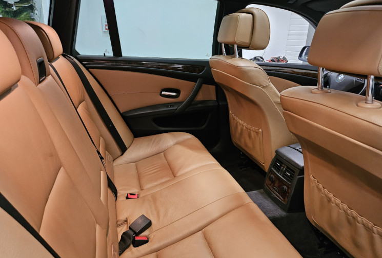 BMW Série 5 525IA LCI 3.0 218 cv touring sport luxe / toit pano / attelage