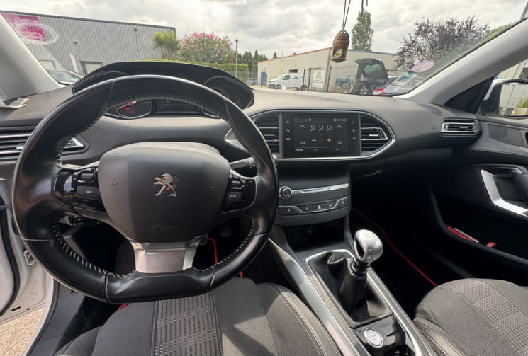 Peugeot 308  1.2  130ch Allure S&S 