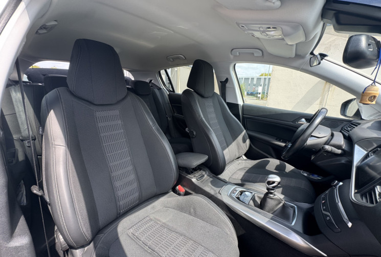 Peugeot 308  1.2  130ch Allure S&S 