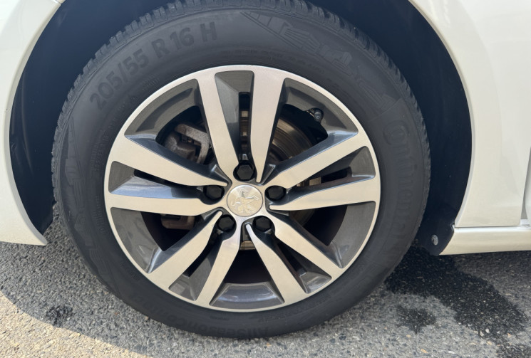 Peugeot 308  1.2  130ch Allure S&S 