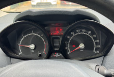 Ford Fiesta 5 portes 1.4 TDCi 70 ch TREND / 1ère main