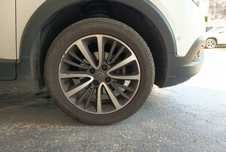 Opel Crossland X 1.2 ECOTEC TURBO 110 EDITION ENTRETIEN GARAGE REGULIER DISTRI A JOUR  GARANTIE 6M