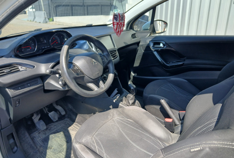 Peugeot 208 I 3 Portes 1.2 VTi 12V 82 ACTIVE