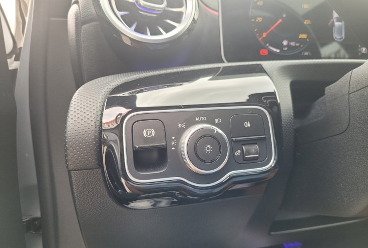 Mercedes Classe A 180d 116ch AMG Line 7G-DCT