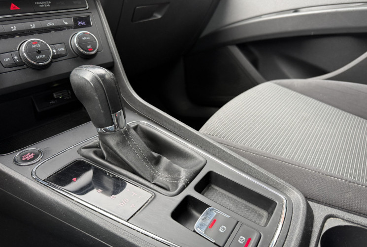 SEAT LEON ST 1.5 DSG7 150 / Carplay / Attelage