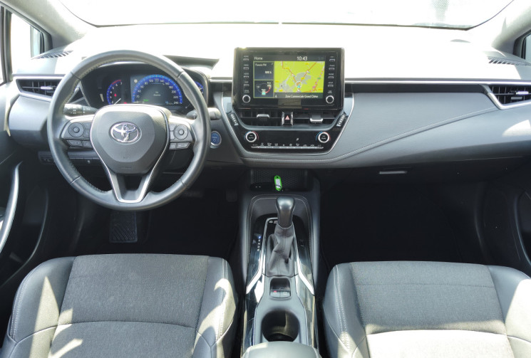 Toyota Corolla 122h Design MY21