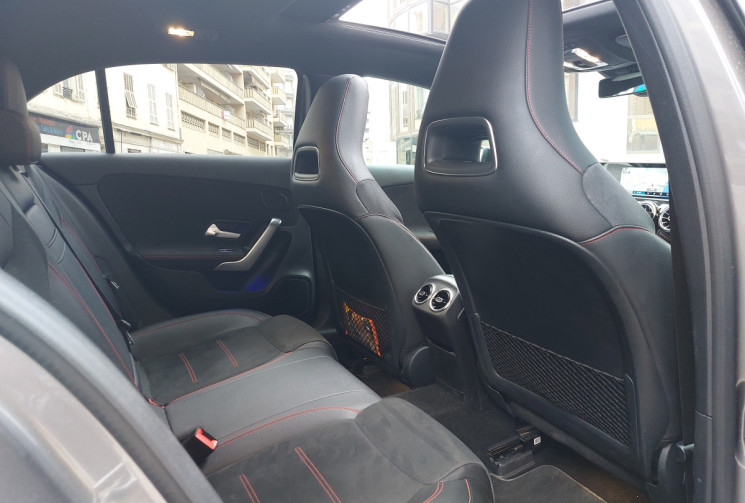 Mercedes Classe A 180D 116  CH AMG LINE TOIT PANO OUVRANT SIEGES ELECTRIQUES A MEMOIRES