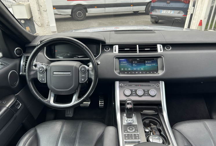 Land-Rover Range Rover Sport Mark V SDV6 3.0L 306 Ch HSE Dynamic * CARPLAY * TOIT OUVRANT * CAMERA