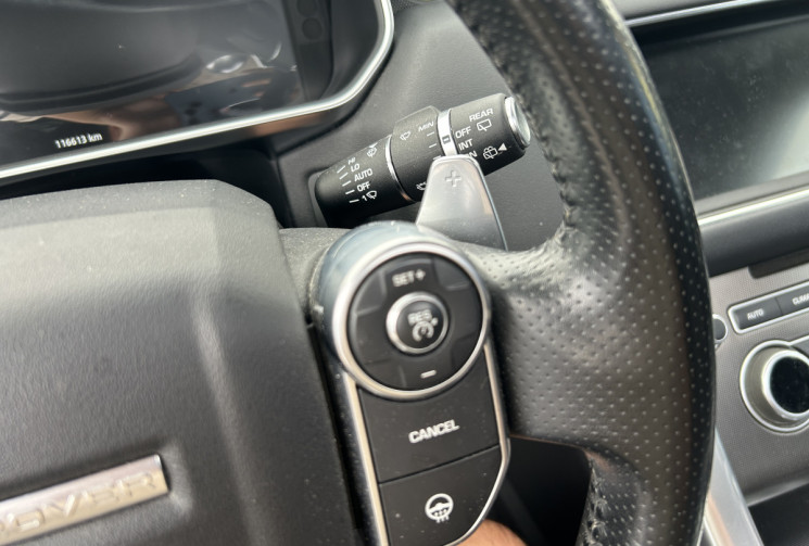 Land-Rover Range Rover Sport Mark V SDV6 3.0L 306 Ch HSE Dynamic * CARPLAY * TOIT OUVRANT * CAMERA