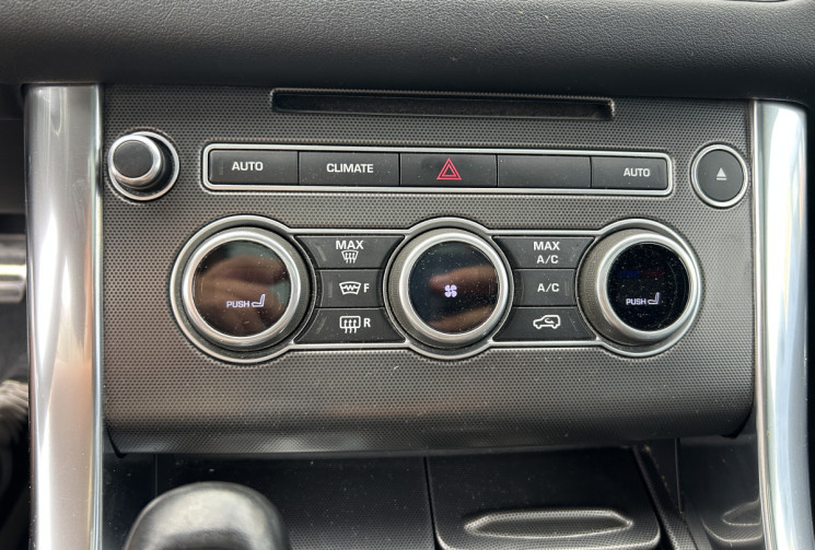 Land-Rover Range Rover Sport Mark V SDV6 3.0L 306 Ch HSE Dynamic * CARPLAY * TOIT OUVRANT * CAMERA