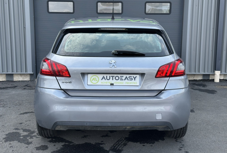 Peugeot 308 1.2 110cv ACTIVE - DISTRIBUTION NEUVE - RADAR 