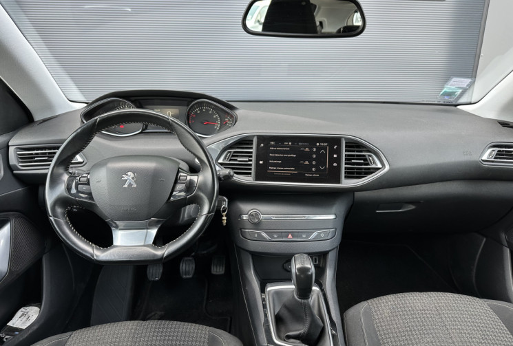 Peugeot 308 1.2 110cv ACTIVE - DISTRIBUTION NEUVE - RADAR 