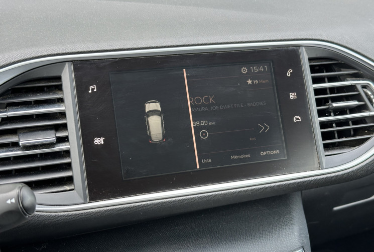 Peugeot 308 1.2 110cv ACTIVE - DISTRIBUTION NEUVE - RADAR 