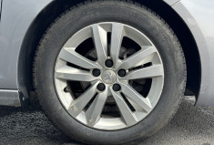Peugeot 308 1.2 110cv ACTIVE - DISTRIBUTION NEUVE - RADAR 