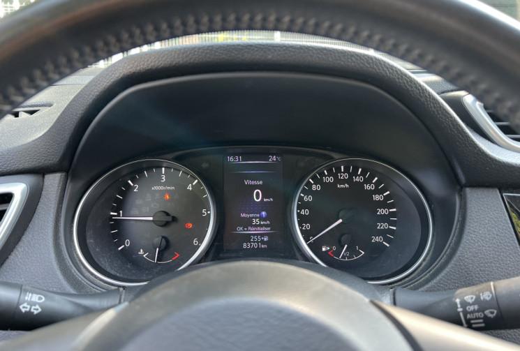 Nissan Qashqai 1.6 dCi 130 Acenta 4x2 / Radars AV AR / Entretien à Jour / Moteur à Chaine