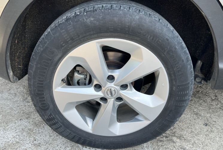 Nissan Qashqai 1.6 dCi 130 Acenta 4x2 / Radars AV AR / Entretien à Jour / Moteur à Chaine