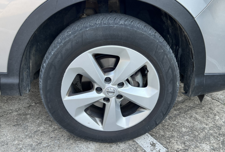 Nissan Qashqai 1.6 dCi 130 Acenta 4x2 / Radars AV AR / Entretien à Jour / Moteur à Chaine
