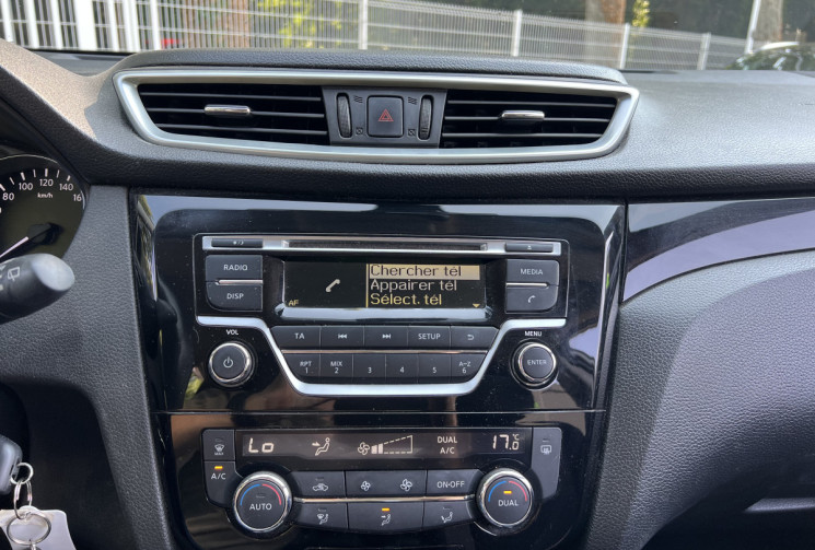 Nissan Qashqai 1.6 dCi 130 Acenta 4x2 / Radars AV AR / Entretien à Jour / Moteur à Chaine