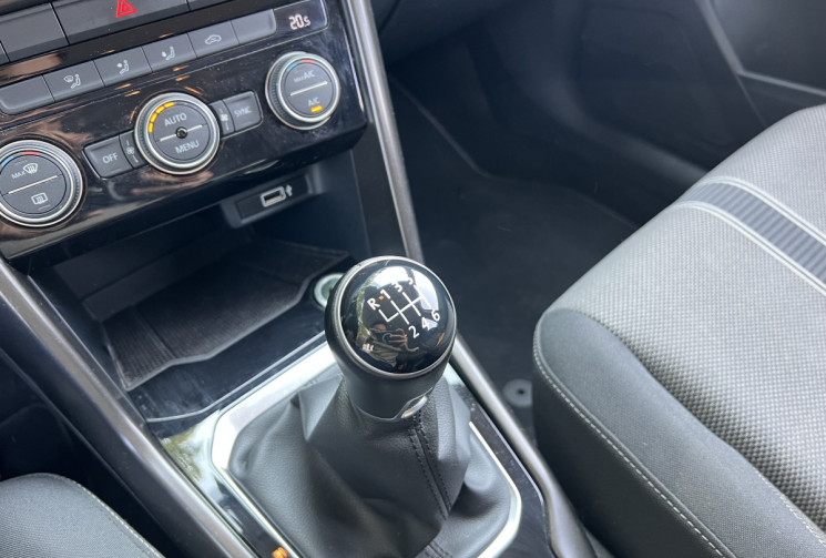 Volkswagen T-Roc 1.0 TSI 115 Lounge BVM6 / Véhicule Français / Caméra / GPS / 2ème Main