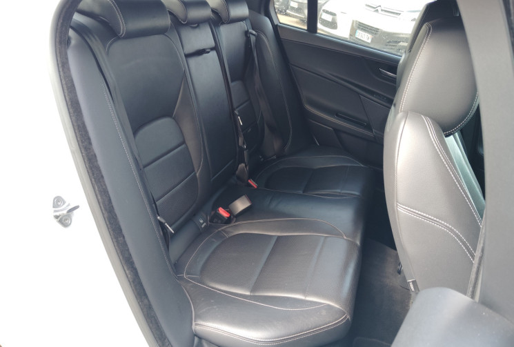 Jaguar XE 2.0D 180ch R-Sport BVA8 