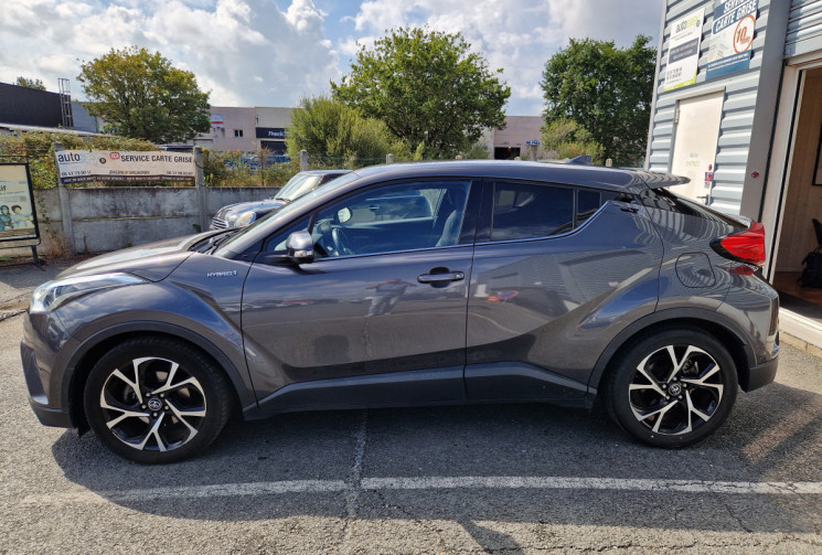Toyota C-HR 122h Edition 2WD E-CVT RC18