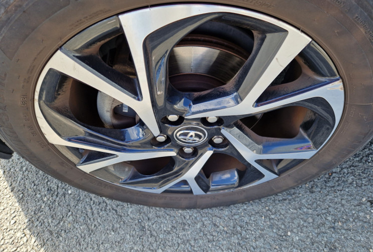 Toyota C-HR 122h Edition 2WD E-CVT RC18