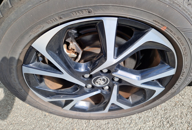 Toyota C-HR 122h Edition 2WD E-CVT RC18
