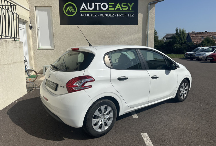 Peugeot 208 1.4 HDI 68 CH SOCIETE