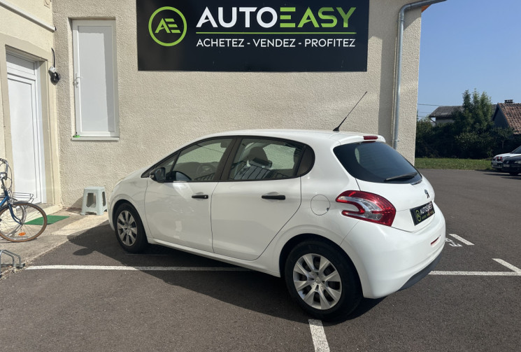 Peugeot 208 1.4 HDI 68 CH SOCIETE