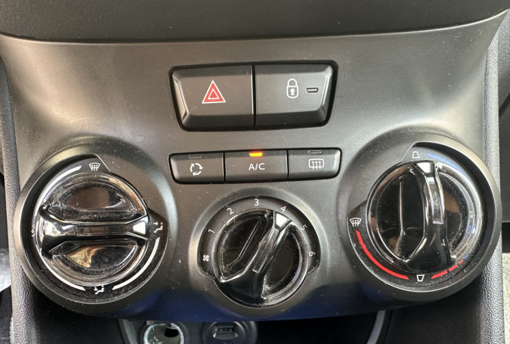 Peugeot 208 1.4 HDI 68 CH SOCIETE