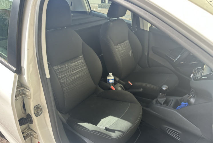 Peugeot 208 1.4 HDI 68 CH SOCIETE