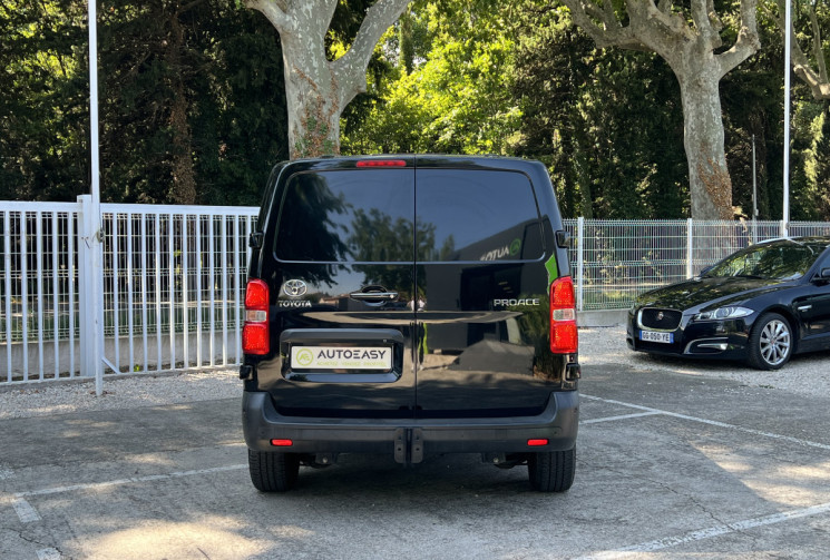Toyota PROACE 2.0 D-4D 120 Cabine Approfondie Active EAT8 / 5 Places / Distri OK / Carplay /Attelage