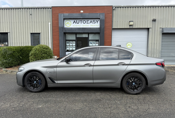 BMW Série 5 530 eA 292ch Lounge / PACK INNOVATION/ CARPLAY