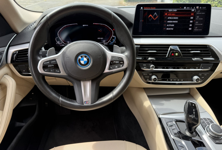 BMW Série 5 530 G30 LCI 292ch Lounge / PACK INNOVATION/ CARPLAY