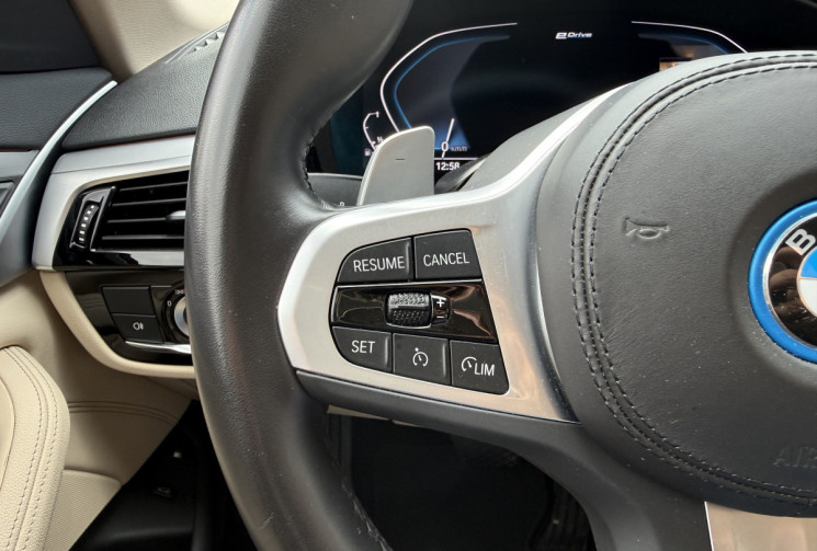 BMW Série 5 530 eA 292ch Lounge / PACK INNOVATION/ CARPLAY