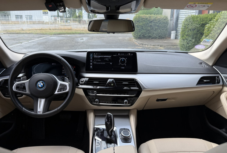 BMW Série 5 530 G30 LCI 292ch Lounge / PACK INNOVATION/ CARPLAY