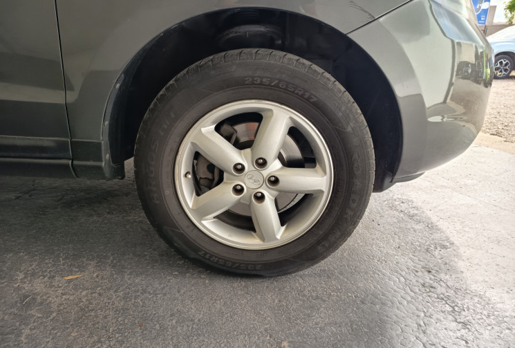 Hyundai SANTA FE  II  2.2 CRDi 155cv ENTRETIEN SÉRIEUX DISTRIBUTION NEUVE GARANTIE 6 MOIS 