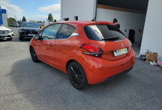 Peugeot 208 Phase 2 3 Portes 1.2 Puretech S&S 110 cv ALLURE