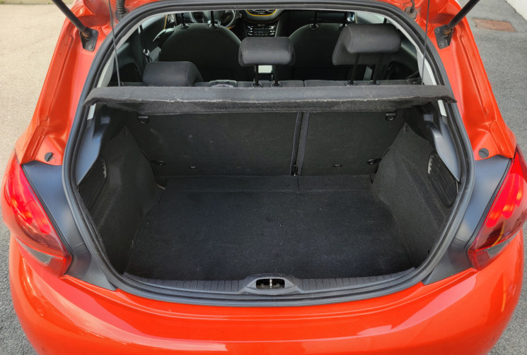 Peugeot 208 Phase 2 3 Portes 1.2 Puretech S&S 110 cv ALLURE