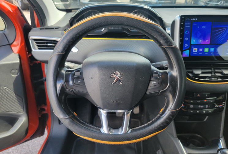 Peugeot 208 Phase 2 3 Portes 1.2 Puretech S&S 110 cv ALLURE