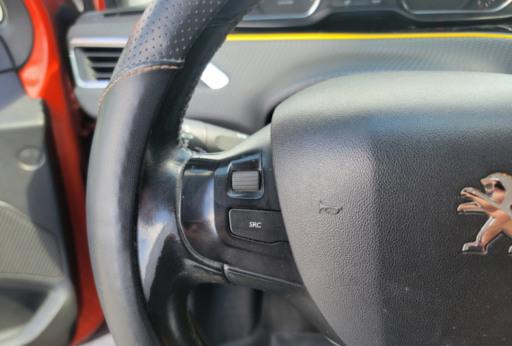Peugeot 208 Phase 2 3 Portes 1.2 Puretech S&S 110 cv ALLURE