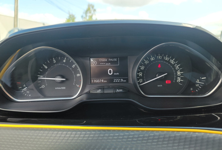 Peugeot 208 Phase 2 3 Portes 1.2 Puretech S&S 110 cv ALLURE