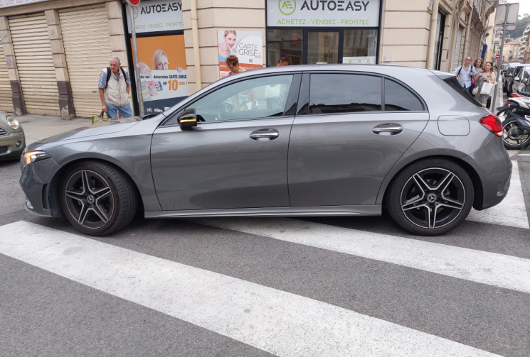 Mercedes Classe A 180D 116  CH AMG LINE TOIT PANO OUVRANT SIEGES ELECTRIQUES A MEMOIRES