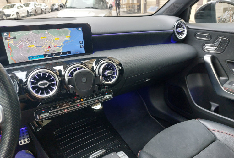 Mercedes Classe A 180D 116  CH AMG LINE TOIT PANO OUVRANT SIEGES ELECTRIQUES A MEMOIRES