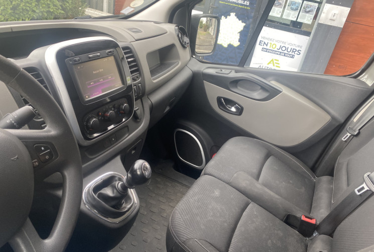 Renault Trafic L1H1 1.6 dCi 120 / Attelage / Climatisation