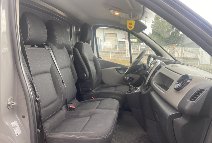 Renault Trafic L1H1 1.6 dCi 120 / Attelage / Climatisation