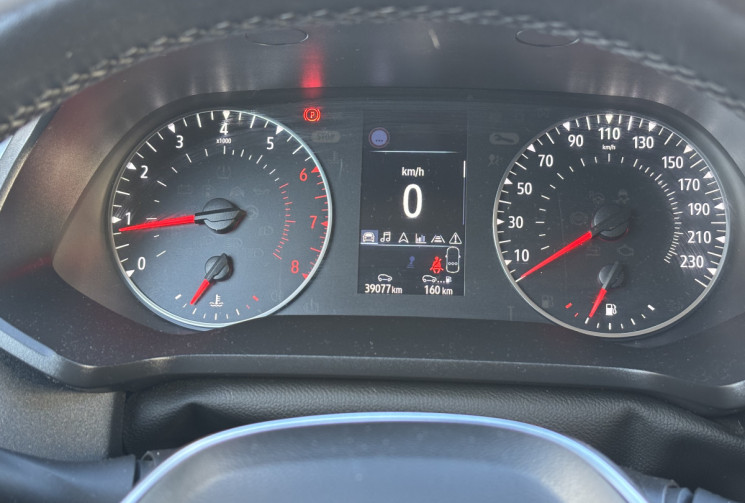 Renault Captur 1.3 TCE MILD HYBRID 140 TECHNO